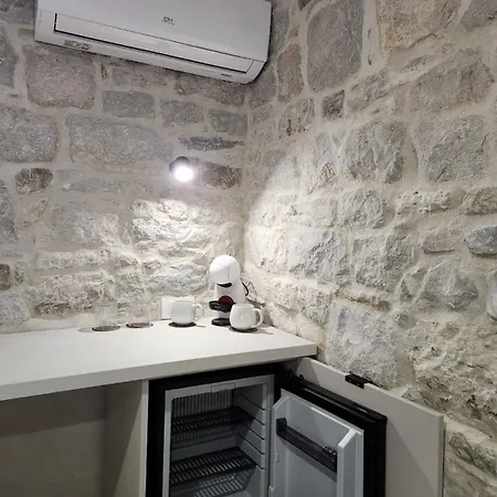 Rio Luxury Πανσιόν